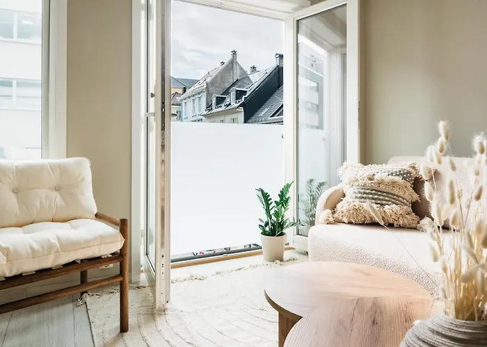 Stay Urban - Stylish Scandinavian Gem With French Balcony