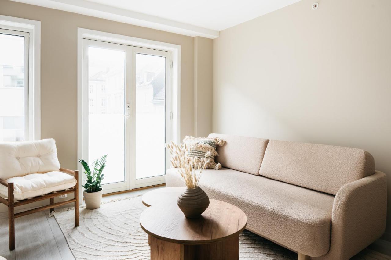 Urban - Stylish Scandinavian Gem With French Balcony Appartement